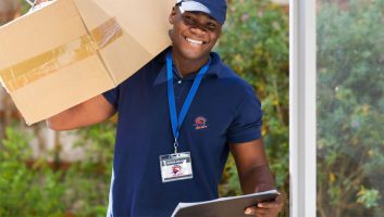 leonary-services-parcel-delivery